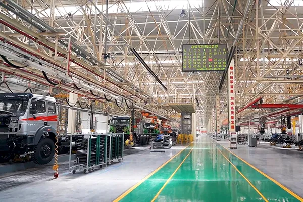 Atelier d'assemblage de châssis de camions