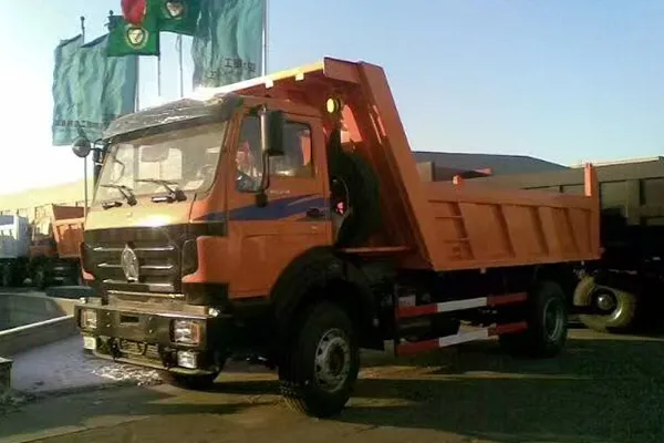 Camion à benne basculante 4×2