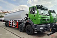 Camion-citerne 8×4