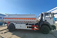 Camion-citerne 4×2