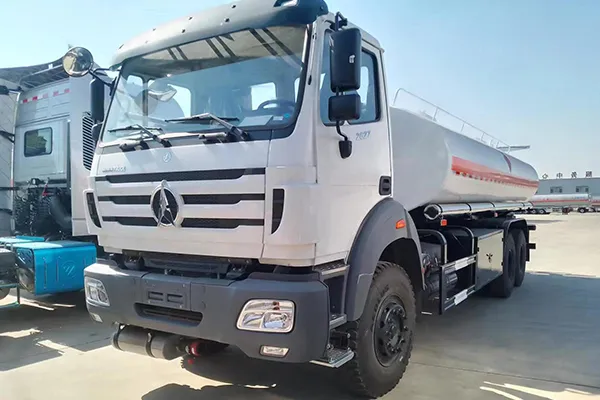 Camion-citerne 6×4